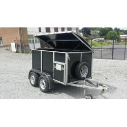 TWIN WHEEL 4 COMPARTMENT DOG TRAILER WITH AIR CON AND HINGED LID COMPARTMENT