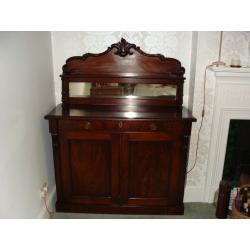 Victorian mahogany Chiffonier with mirrored back