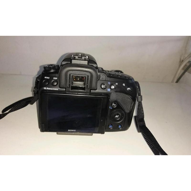 Sony a500 dslr with 18-70mm lens