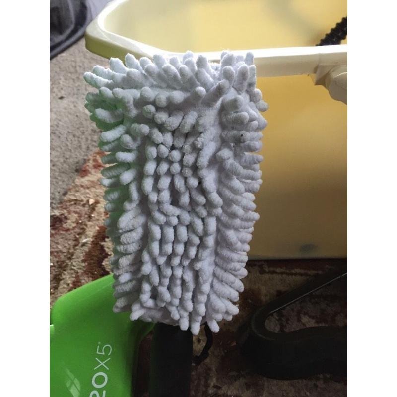 H2O steam mop