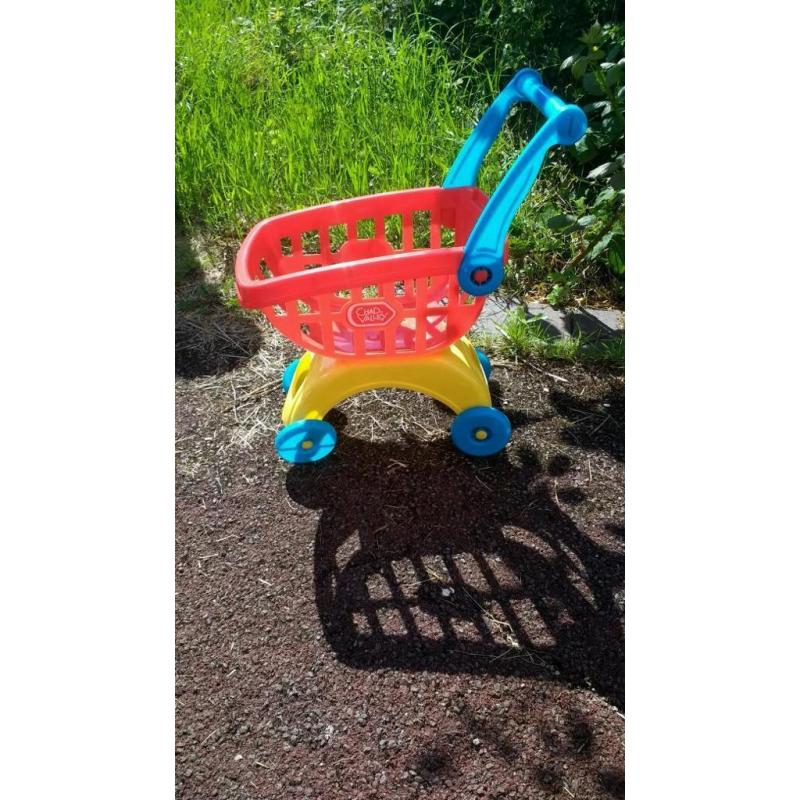 Chad valley shopping basket