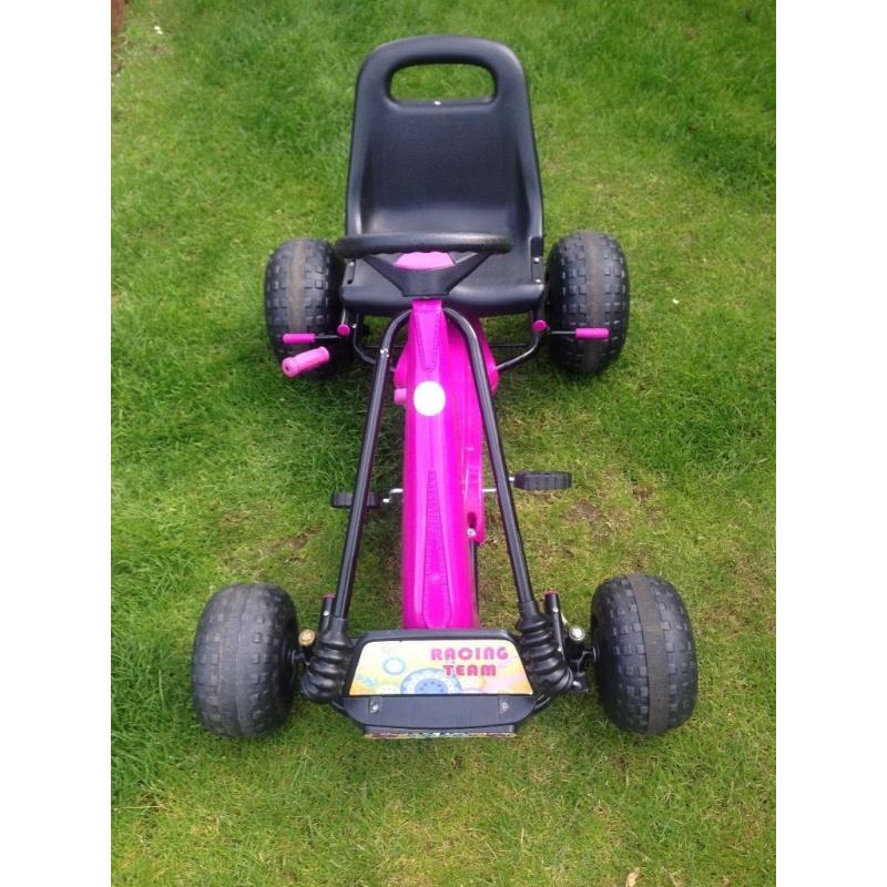 Girls go kart