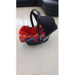 Maxi Cosi infant car seat and Easyfix base