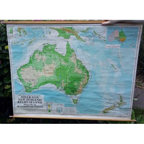 ORIGINAL LARGE VINTAGE SCHOOL MAP AUSTRALIA 1967 *EXCELLENT BRIGHT COLOURS*