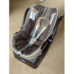 Chicco Autofix baby car seat. 0 + age group (beige colour) brand new with base.