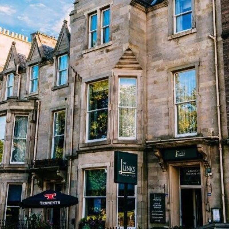 The Links Hotel bar and food service staff wanted