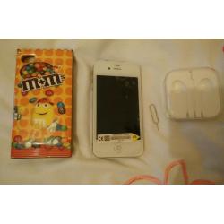 Brand new White iPhone 4s 16gb unlocked