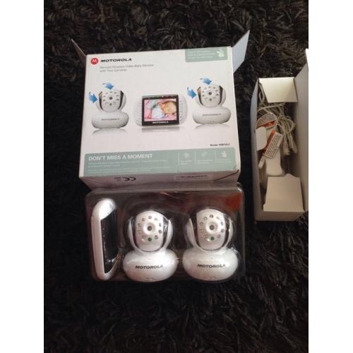 Motorola MBP36/2 wireless baby monitor with 2 cameras