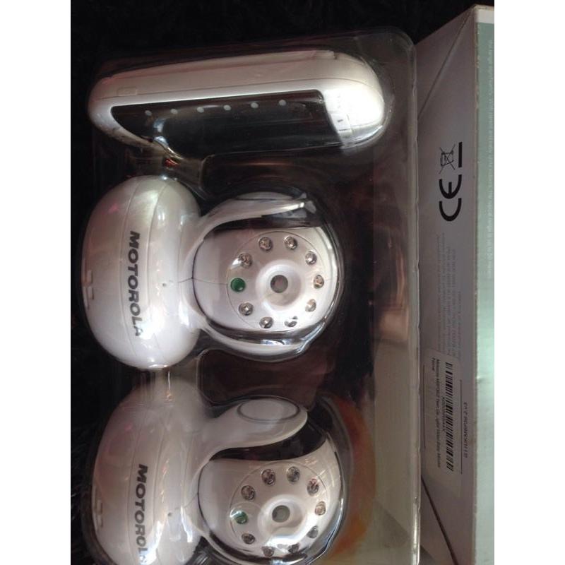 Motorola MBP36/2 wireless baby monitor with 2 cameras