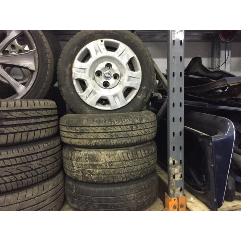 Fiat punto 14" steel wheels - good tyres