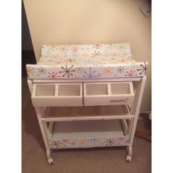 Cosatto baby changing station