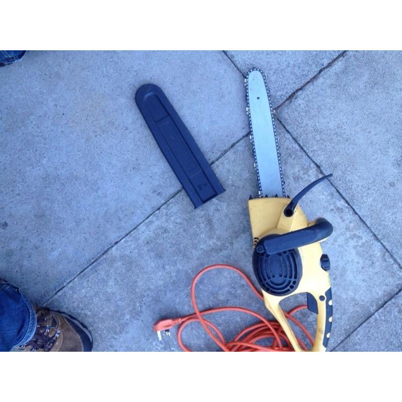 Electric chainsaw