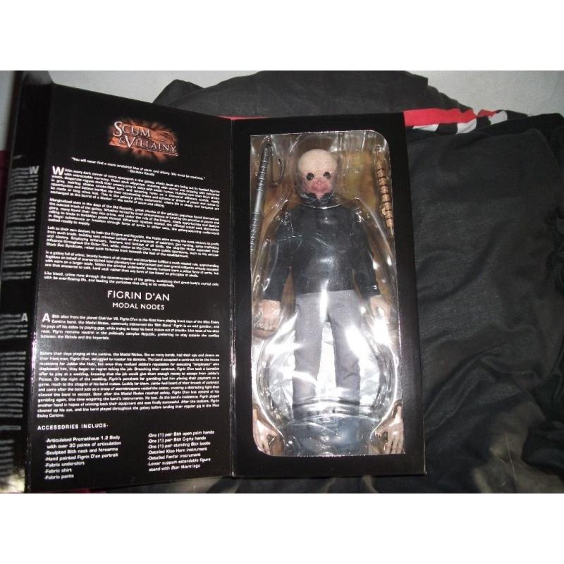 star wars scum & vallainy Mos Eisley Cantina boxed figure excellent cond. EXTREMELY RARE!!!