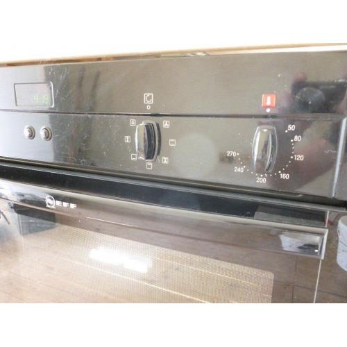 NEFF Built in Oven
