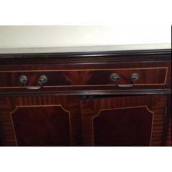 Large Reproduction Mahogany Veneer Sideboard with lockable cupboards (with key)