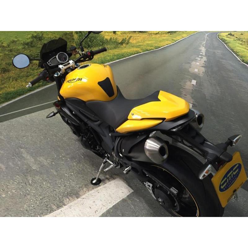 Triumph Speed Triple 94 R 2015