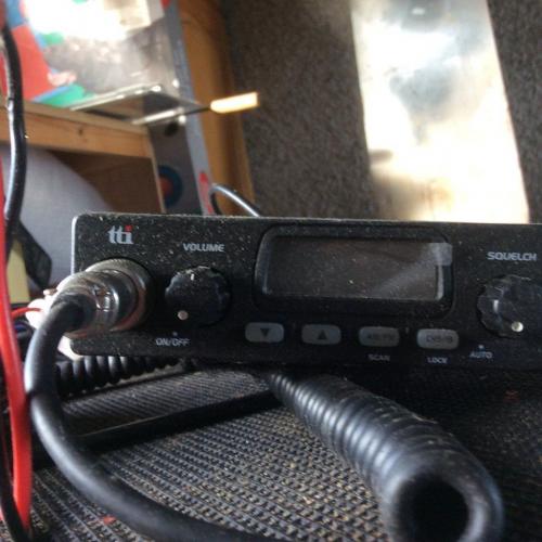 40ch CB Radio, mag mout, arial for sale