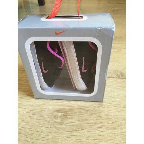 Nike girls pram trainers