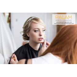 Stylish and Natural Wedding & Family Photographer