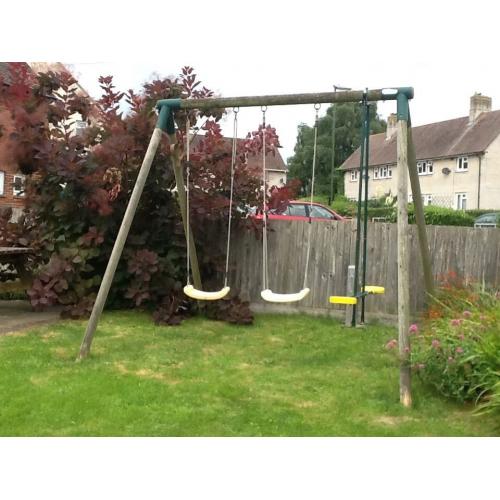 SWING SET 2 single yellow adjustable swings and a two seat sit on