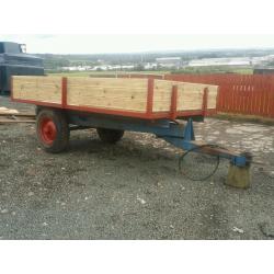 Massey ferguson tractor tipping trailer with new metal and wood