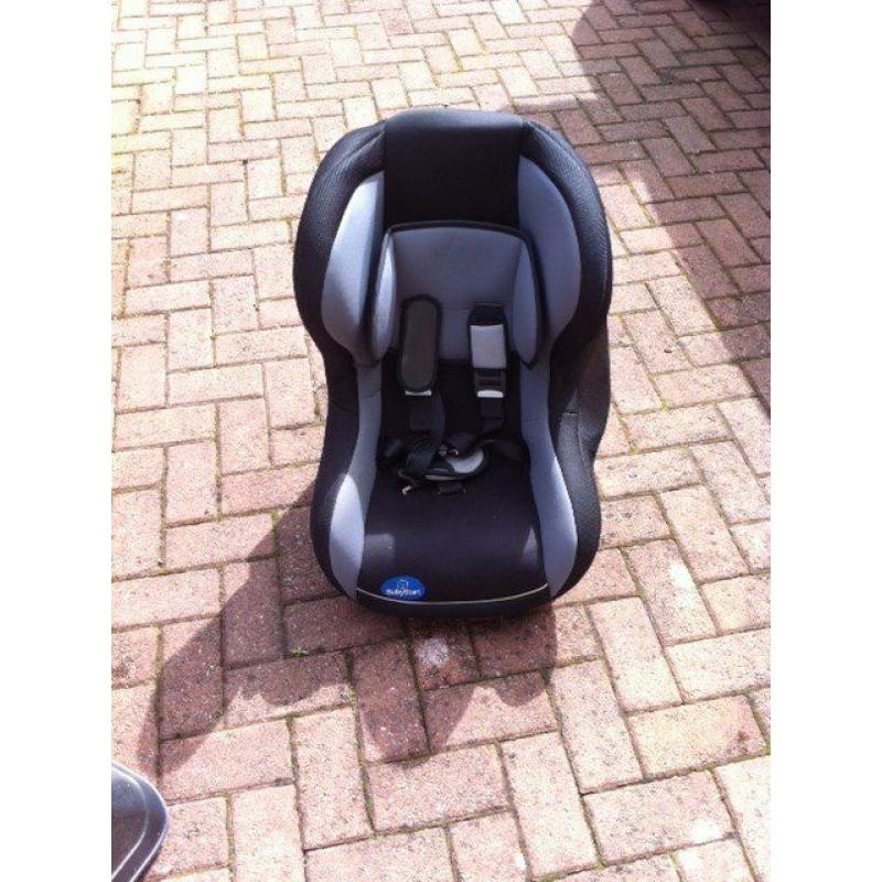 child's car seat by Babystart