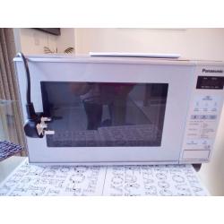Panasonic Microwave, silver, good condition 850w