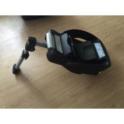 Maxi Cosi car seat and Base