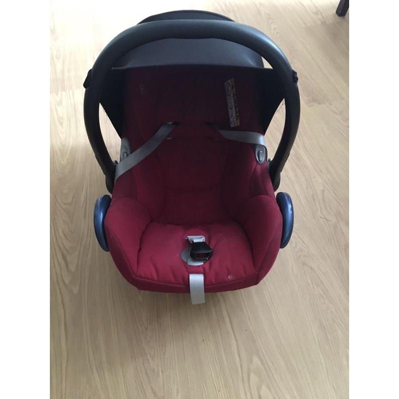 Maxi Cosi car seat and Base