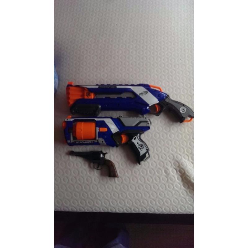 3 assorted toy guns