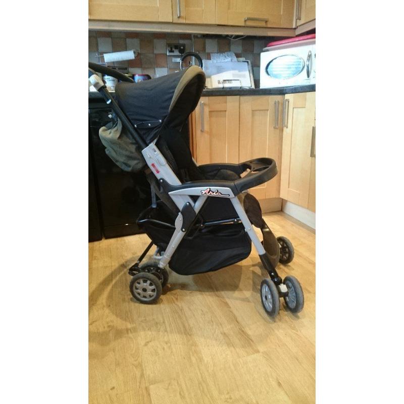 Mamas n Papas Primo Viaggio SIP car seat and Aria pram