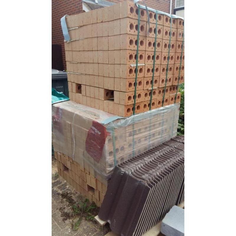 900 Brand New Bricks - Wienerberger Terca Sandalwood Yellow Multi 65mm