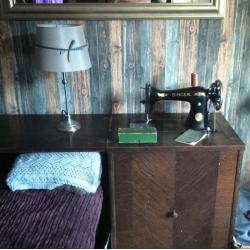 Vintage Singer Sewing Unit with treadle