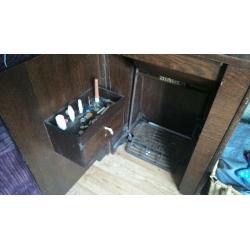 Vintage Singer Sewing Unit with treadle