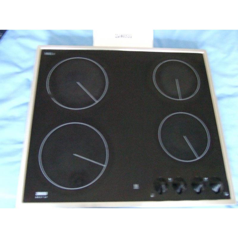 ZANUSSI Ceramic hob.