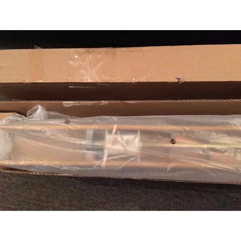 BRAND NEW IN BOX TAWNY WOODEN VENETIAN BLINDS WITH 5CM (2INCH) SLATS 120CMX230CM