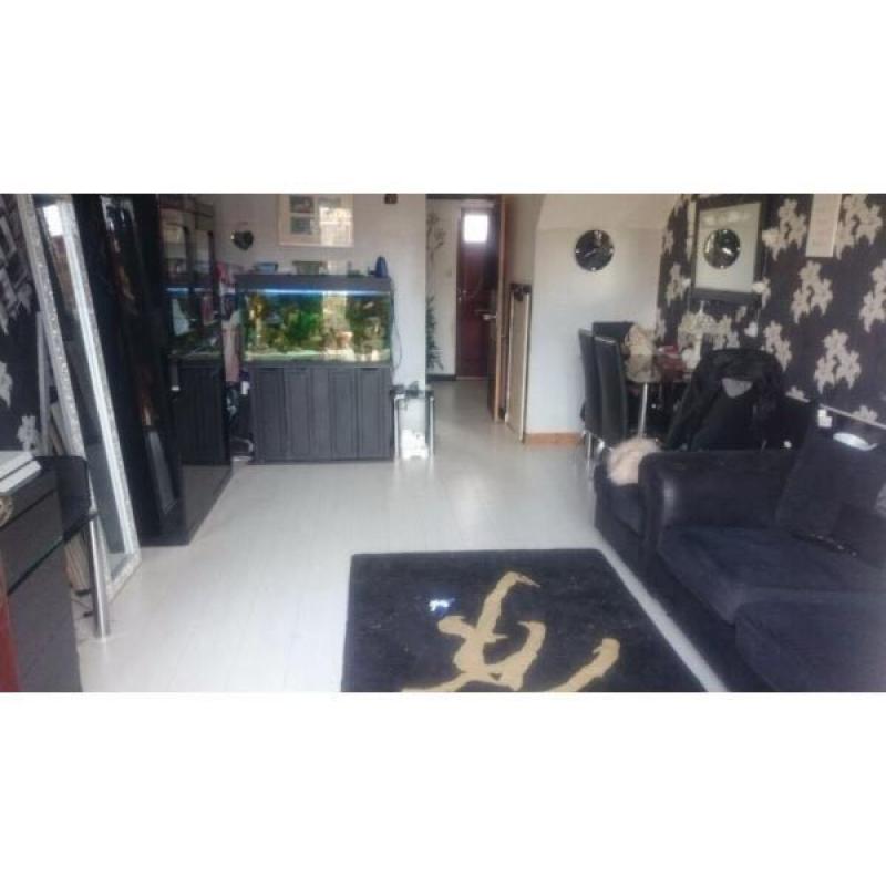 *SERIOUS SWAPPERS ASAP* Large 2 bed house London/Hertfordshire border