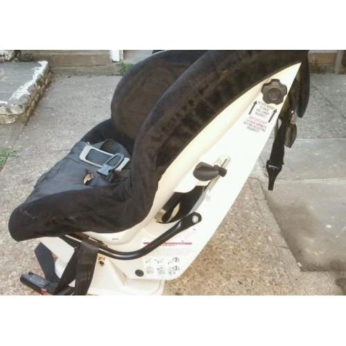 Child seats - Britax Boulevard - 2 Available