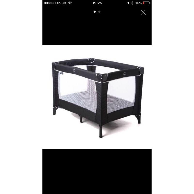 Travel cot