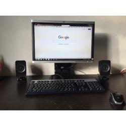 Intel Core 2 Quad Q6600 PC - HP Monitor - Mouse & Keyboard - Creative Speakers