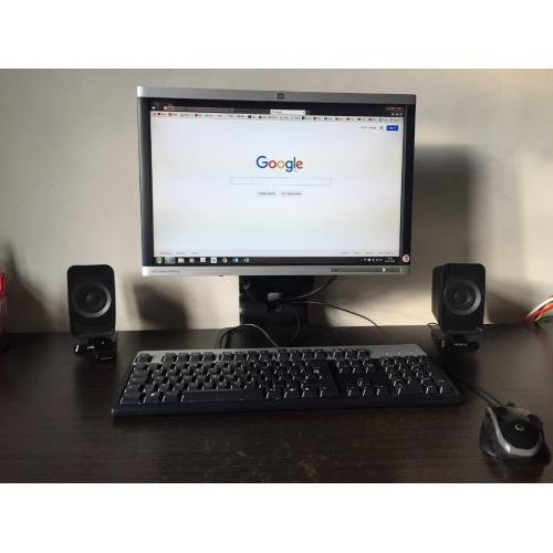 Intel Core 2 Quad Q6600 PC - HP Monitor - Mouse & Keyboard - Creative Speakers