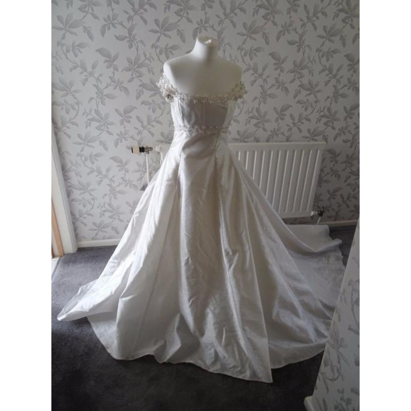 17= ivory silk wedding dress