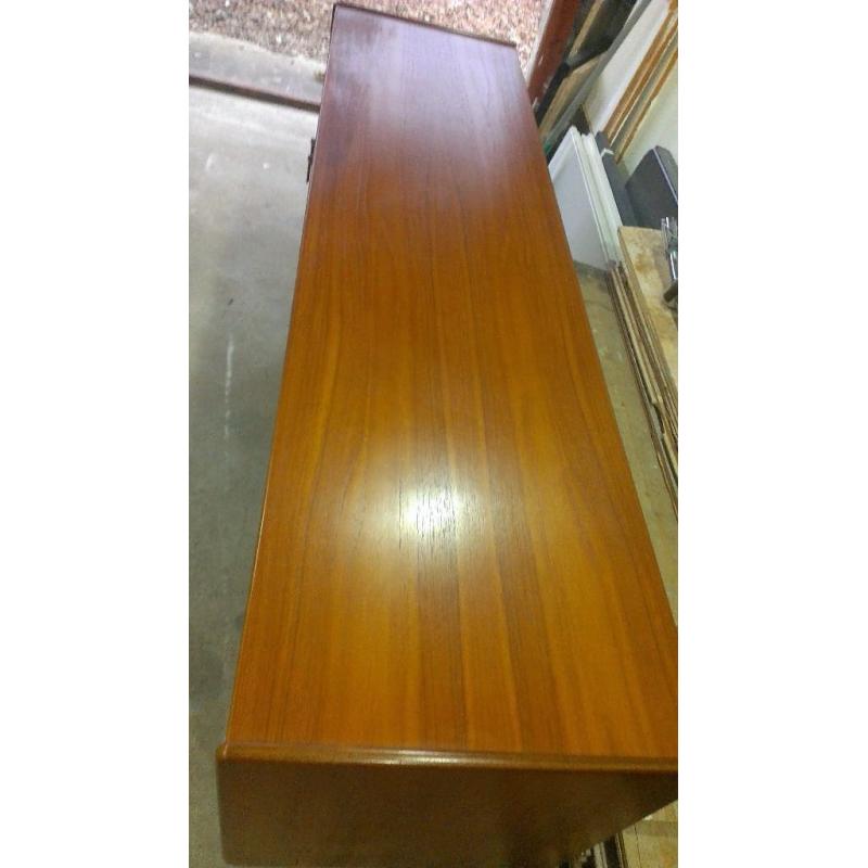 VINTAGE RETRO SIDEBOARD