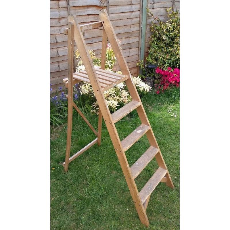 Wooden Step Ladder - functional / upcycling potential