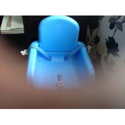 Child table booster seat