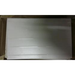 25 White Porcelanosa tiles (approx 1.58m2)