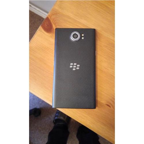 BRAND NEW BLACKBERRY PRIV ANDROID UNLOCKED TO ALL NETWORKS