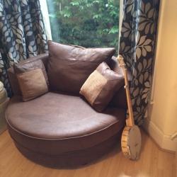 Extremely comfy two seater rotating chair