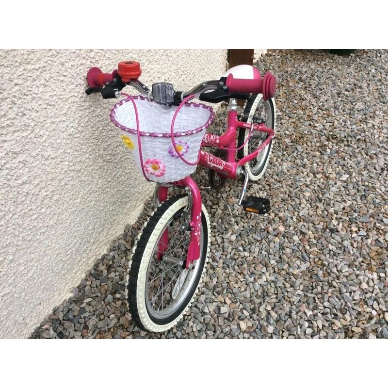 Girls Cuda Bicycle with optional stabilisers