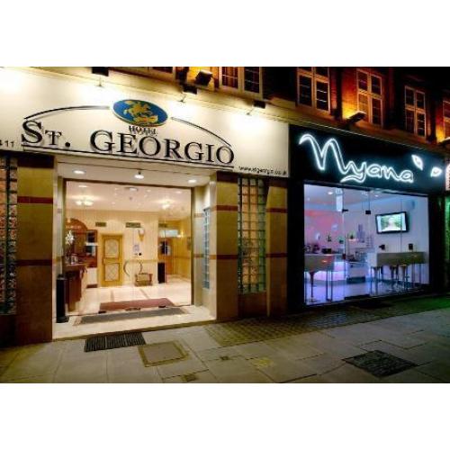 Hotel Receptionist (Night shifts Included
